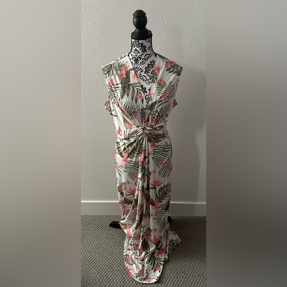 IMAN Black and White Patterned Dress - Picture 3 of 8